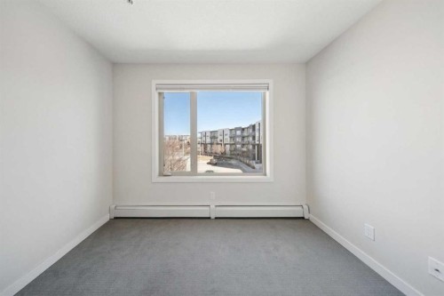 222-7 Westpark Common Sw, Calgary, AB - Indoor Photo Showing Other Room