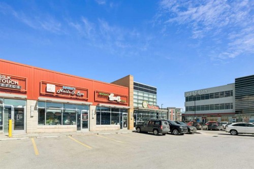 222-7 Westpark Common Sw, Calgary, AB - Outdoor