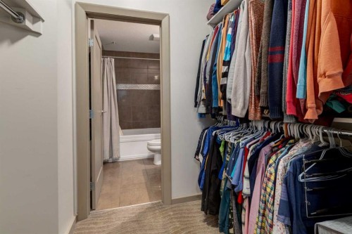 1901-210 15 Avenue Se, Calgary, AB - Indoor With Storage