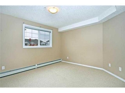 2310-10 Prestwick Bay Se, Calgary, AB - Indoor Photo Showing Other Room