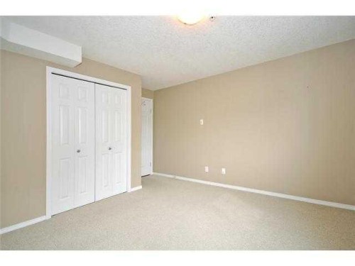 2310-10 Prestwick Bay Se, Calgary, AB - Indoor