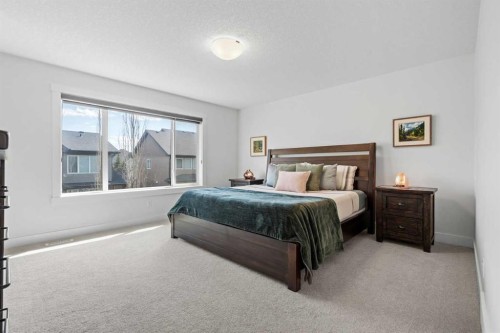 25 Westland Crescent Sw, Calgary, AB - Indoor Photo Showing Bedroom