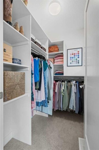 25 Westland Crescent Sw, Calgary, AB - Indoor With Storage