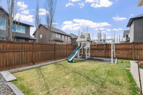 25 Westland Crescent Sw, Calgary, AB - Outdoor