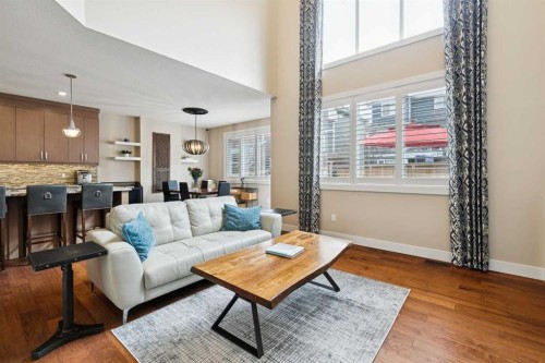 36 Ridge View Close, Cochrane, AB - Indoor Photo Showing Living Room