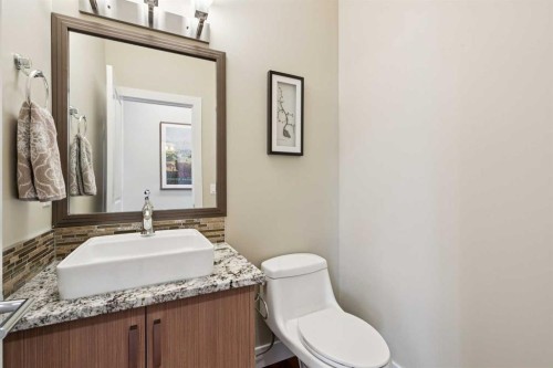 36 Ridge View Close, Cochrane, AB - Indoor Photo Showing Bathroom
