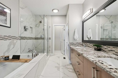 36 Ridge View Close, Cochrane, AB - Indoor Photo Showing Bathroom