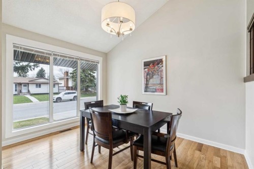 1848 38 Street Ne, Calgary, AB - Indoor Photo Showing Dining Room