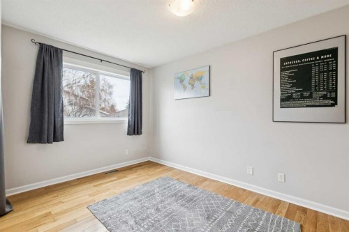 1848 38 Street Ne, Calgary, AB - Indoor Photo Showing Other Room