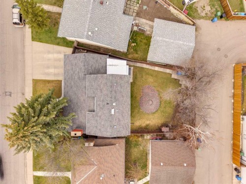 1848 38 Street Ne, Calgary, AB - Outdoor