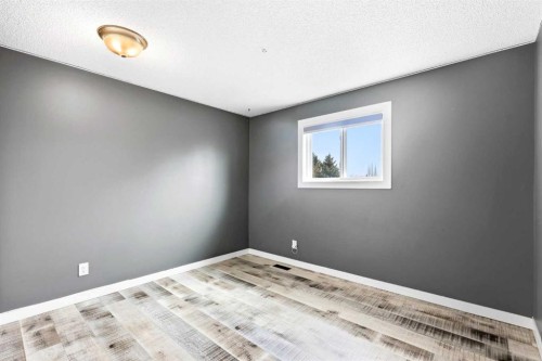 212 Harvest Wood Way Ne, Calgary, AB - Indoor Photo Showing Other Room