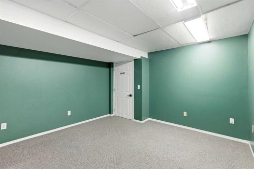 212 Harvest Wood Way Ne, Calgary, AB - Indoor Photo Showing Other Room