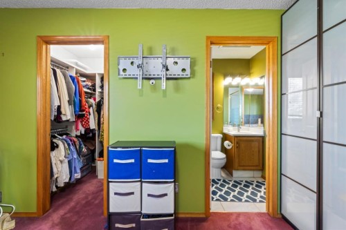 87 Applefield Close Se, Calgary, AB - Indoor