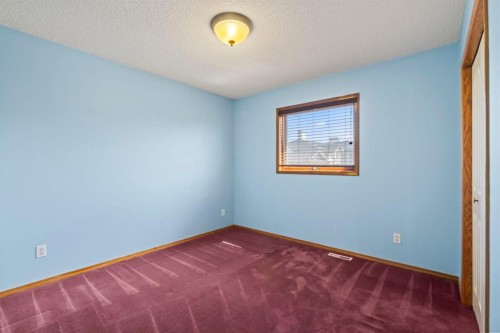 87 Applefield Close Se, Calgary, AB - Indoor Photo Showing Other Room