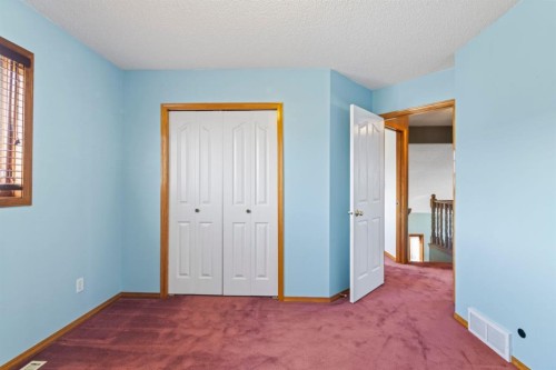 87 Applefield Close Se, Calgary, AB - Indoor