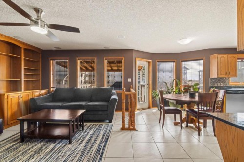 87 Applefield Close Se, Calgary, AB - Indoor