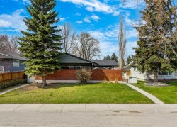 191 Maple Court Crescent SE Calgary, AB T2J 1V9