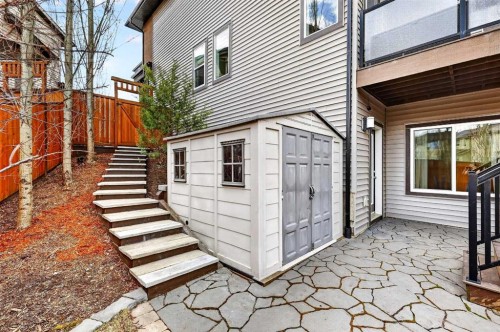 28 Walden View Se, Calgary, AB - Outdoor