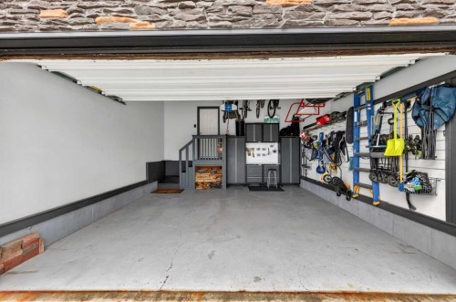 28 Walden View Se, Calgary, AB - Indoor Photo Showing Garage