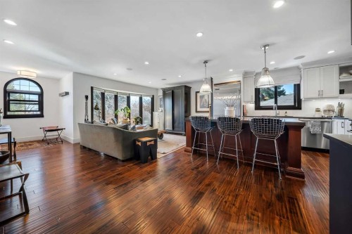 2007 Glenwood Drive Sw, Calgary, AB - Indoor Photo Showing Other Room