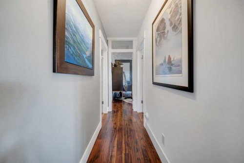 2007 Glenwood Drive Sw, Calgary, AB - Indoor Photo Showing Other Room