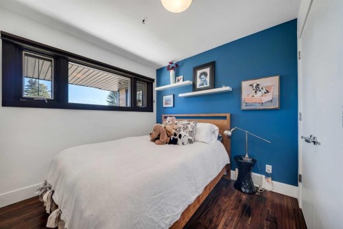 2007 Glenwood Drive Sw, Calgary, AB - Indoor Photo Showing Bedroom