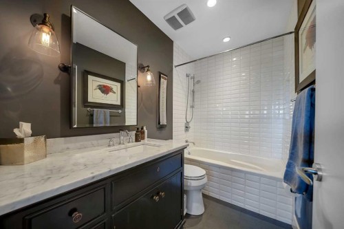 2007 Glenwood Drive Sw, Calgary, AB - Indoor Photo Showing Bathroom