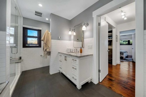 2007 Glenwood Drive Sw, Calgary, AB - Indoor Photo Showing Other Room