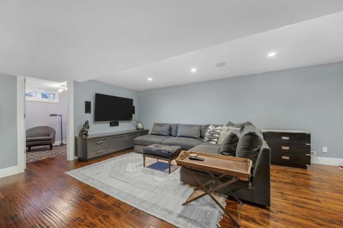2007 Glenwood Drive Sw, Calgary, AB - Indoor