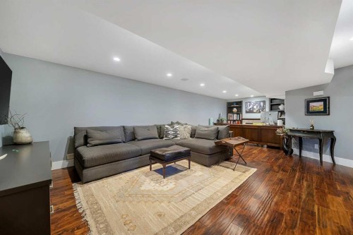 2007 Glenwood Drive Sw, Calgary, AB - Indoor