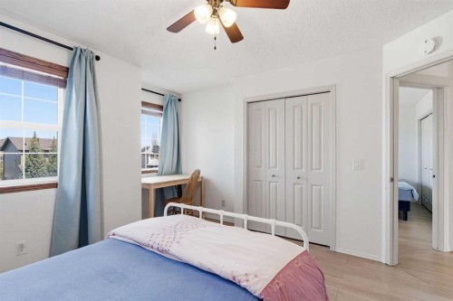 69 Everoak Circle Sw, Calgary, AB - Indoor Photo Showing Bedroom