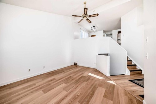 314 Castleridge Drive Ne, Calgary, AB - Indoor Photo Showing Other Room
