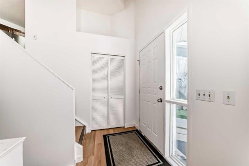 314 Castleridge Drive Ne, Calgary, AB - Indoor Photo Showing Other Room