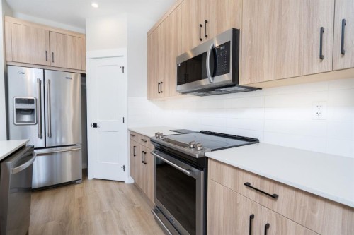 3110-200 Seton Circle Se, Calgary, AB - Indoor Photo Showing Kitchen With Upgraded Kitchen