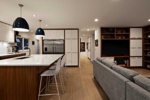 4208 15 Street Sw, Calgary, AB - Indoor Photo Showing Kitchen With Upgraded Kitchen