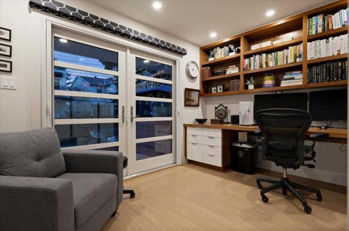 4208 15 Street Sw, Calgary, AB - Indoor Photo Showing Office