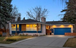 4208 15 Street SW Calgary, AB T2T 4A9