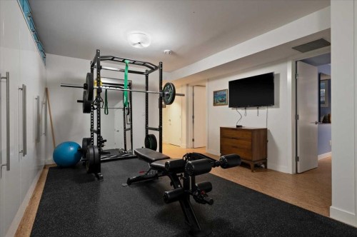 4208 15 Street Sw, Calgary, AB - Indoor Photo Showing Gym Room