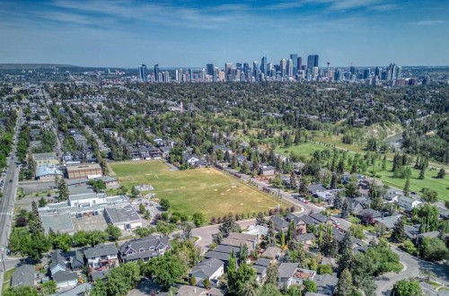 4208 15 Street Sw, Calgary, AB - Outdoor With View
