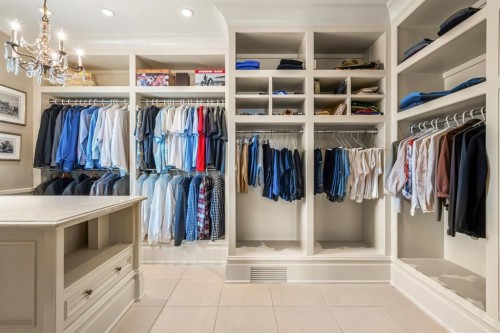 12231 Lake Louise Way Se, Calgary, AB - Indoor With Storage