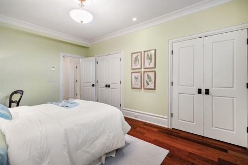 12231 Lake Louise Way Se, Calgary, AB - Indoor Photo Showing Bedroom
