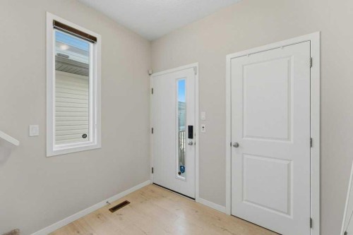 34 Walgrove Link Se, Calgary, AB - Indoor Photo Showing Other Room