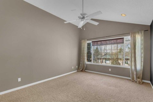 63 Mt Assiniboine Circle Se, Calgary, AB - Indoor Photo Showing Other Room