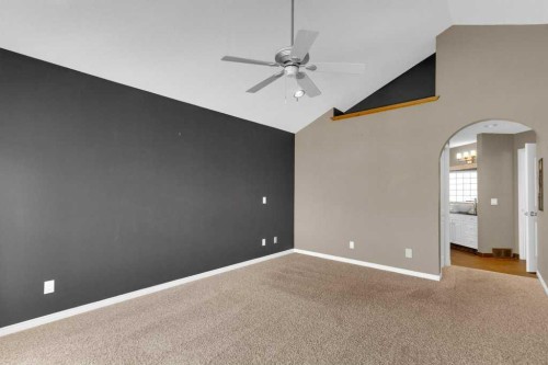 63 Mt Assiniboine Circle Se, Calgary, AB - Indoor Photo Showing Other Room