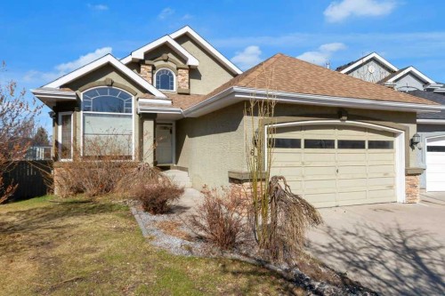 63 Mt Assiniboine Circle Se, Calgary, AB - Outdoor