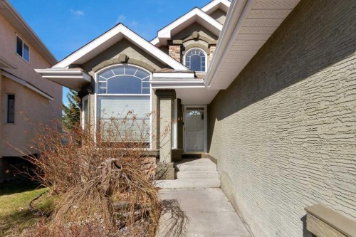 63 Mt Assiniboine Circle Se, Calgary, AB - Outdoor