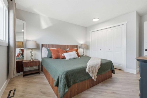 71 Woodfield Drive Sw, Calgary, AB - Indoor Photo Showing Bedroom