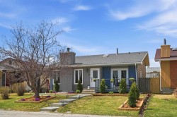 71 Woodfield Drive SW Calgary, AB T2W 3T3