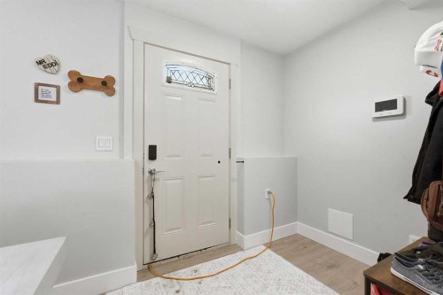 71 Woodfield Drive Sw, Calgary, AB - Indoor Photo Showing Other Room
