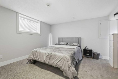 71 Woodfield Drive Sw, Calgary, AB - Indoor Photo Showing Bedroom